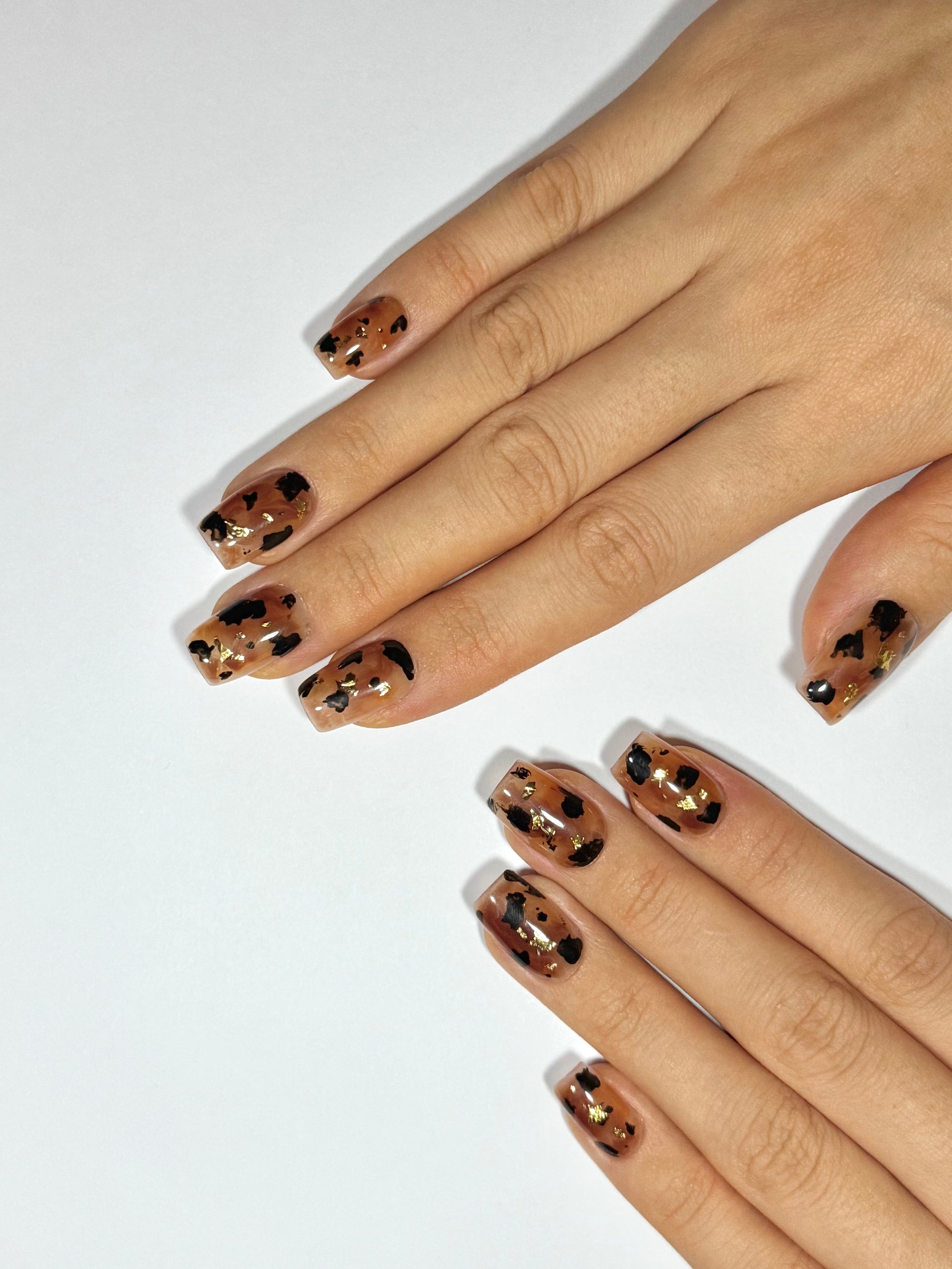 Chic Amber Tortoise Shell Square Press-On Nails with Gold Leaf Foils for Fall, Unique Nail Design | Secure The Nails Reusable Handmade High Quality False Nails