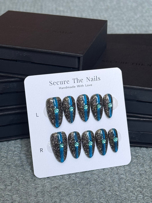 Ultra-Glittery Flash Gel Dark Black Press-On Nails for Fall and Winter, Halloween Witch Nails, Unique Nail Designs | Reusable High Quality False Nails by Secure The Nails