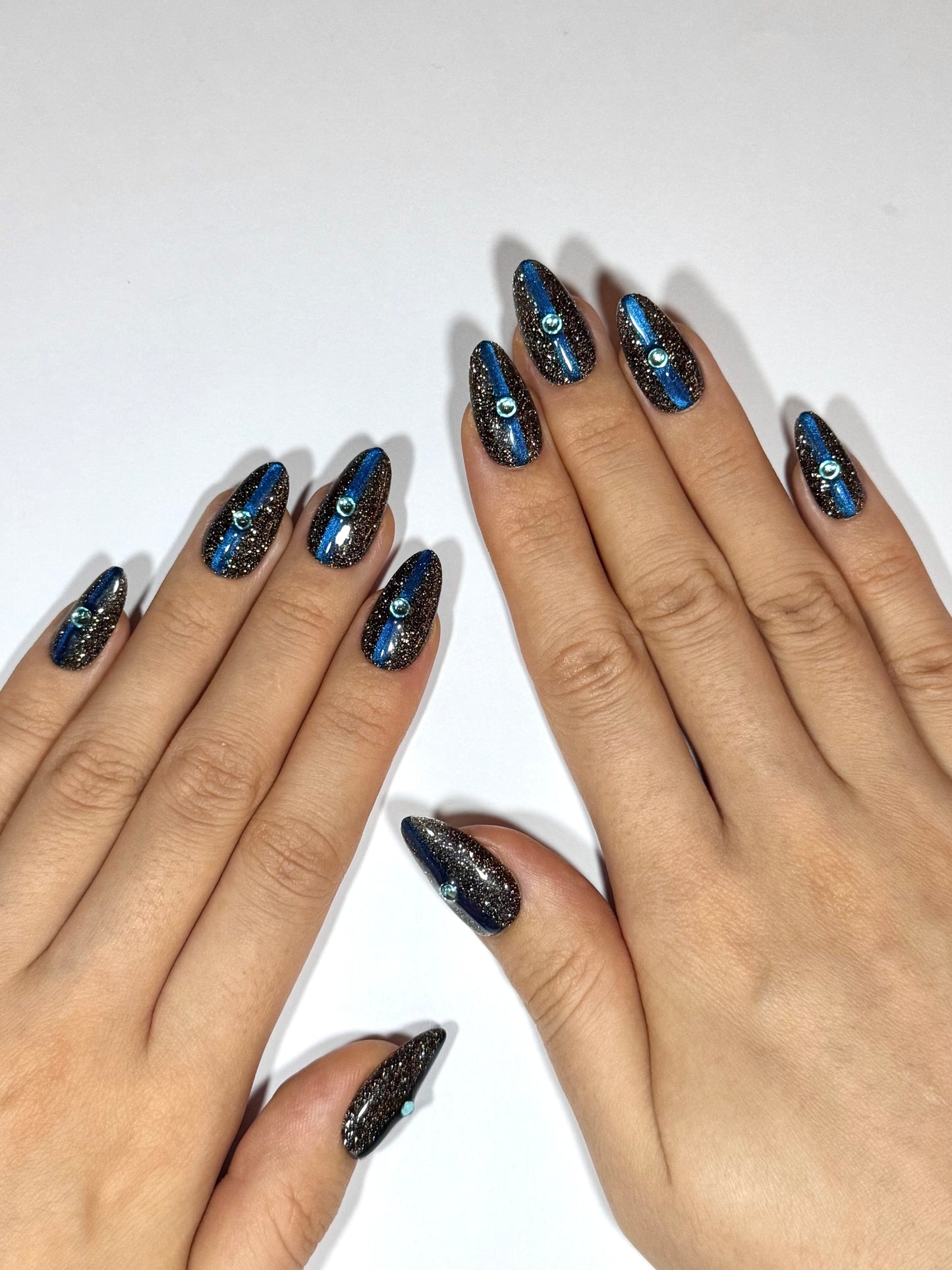 Flash Glitter Gel Dark Black Press-On Nails for Fall and Halloween, Unique Nail Designs | Secure The Nails Reusable High Quality False Nails