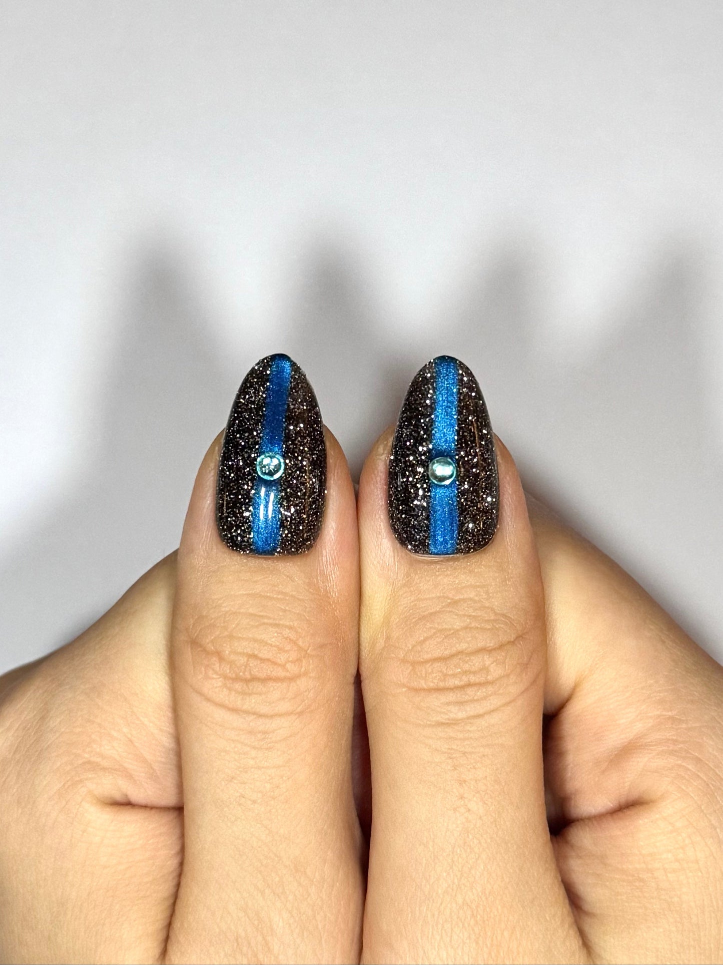 Dark Black Flash Glitter Gel Press-On Nails with Unique Nail Designs for Fall and Winter | Reusable High Quality False Nails by Secure The Nails