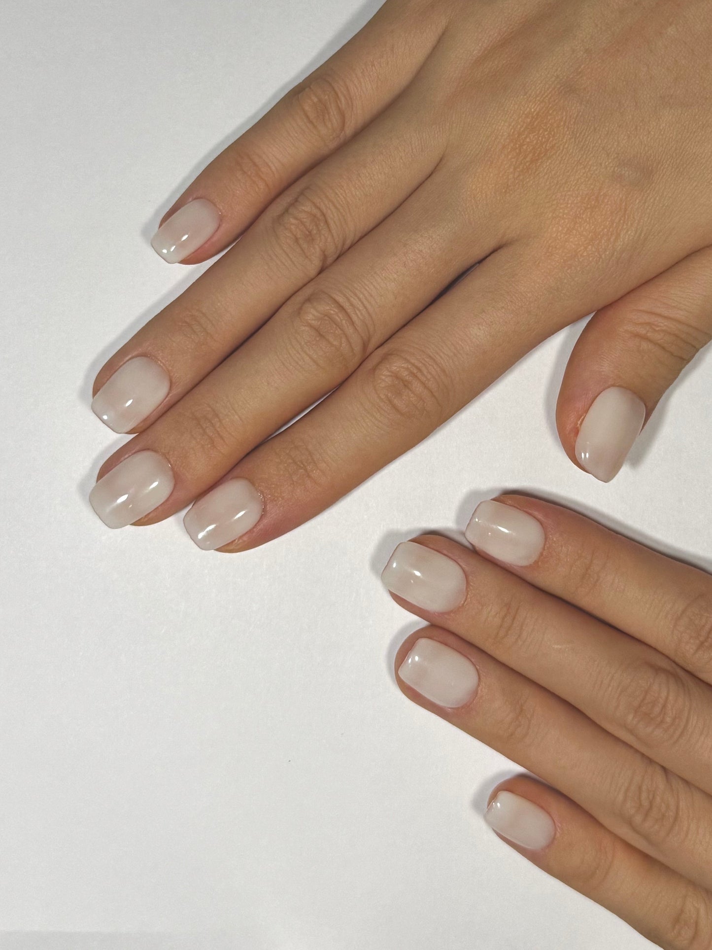 Secure The Nails Creamy Milky White Short Squoval Press-on Nails for Everyday Wear, Reusable Long-lasting Easy to Apply Nails