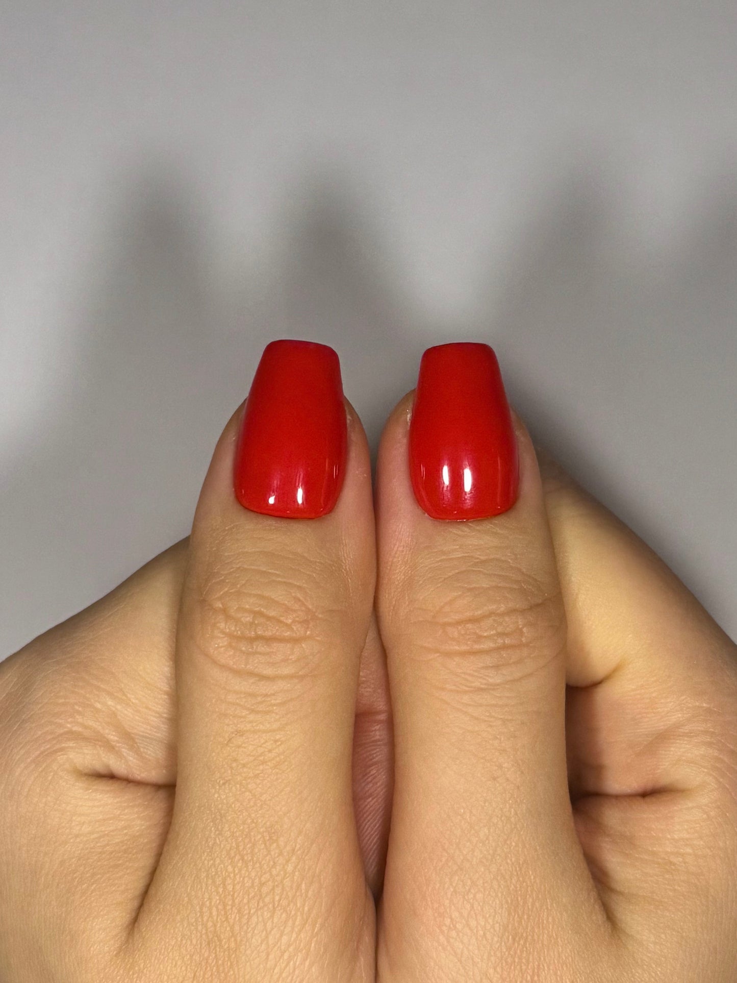 Coffin Shape Press-on Nails, Bright Red Nails for Everyday Summer Nails, Reusable Long-lasting | Secure The Nails