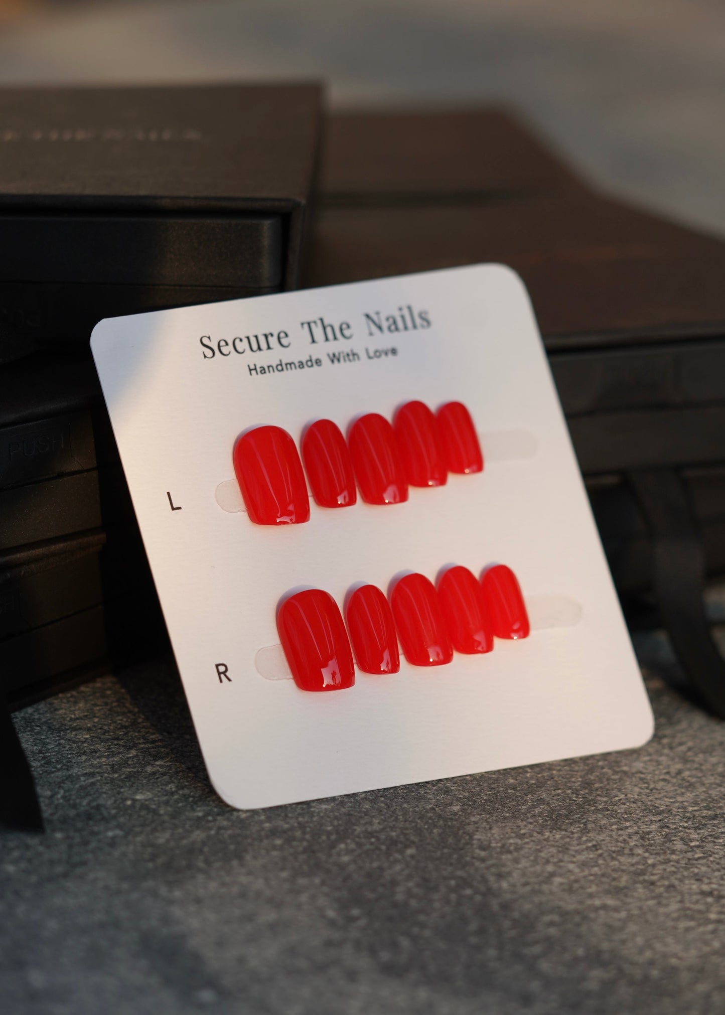 High Quality Short Red Press-on Nails Like Salon Nails, Long-lasting, Easy to Apply | Secure The Nails