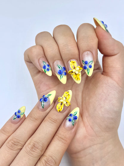 Nude Butter Yellow French Tip 3D Gel Blueberry and Realistic Flower Tropical Nail Art Design Press-On Nail