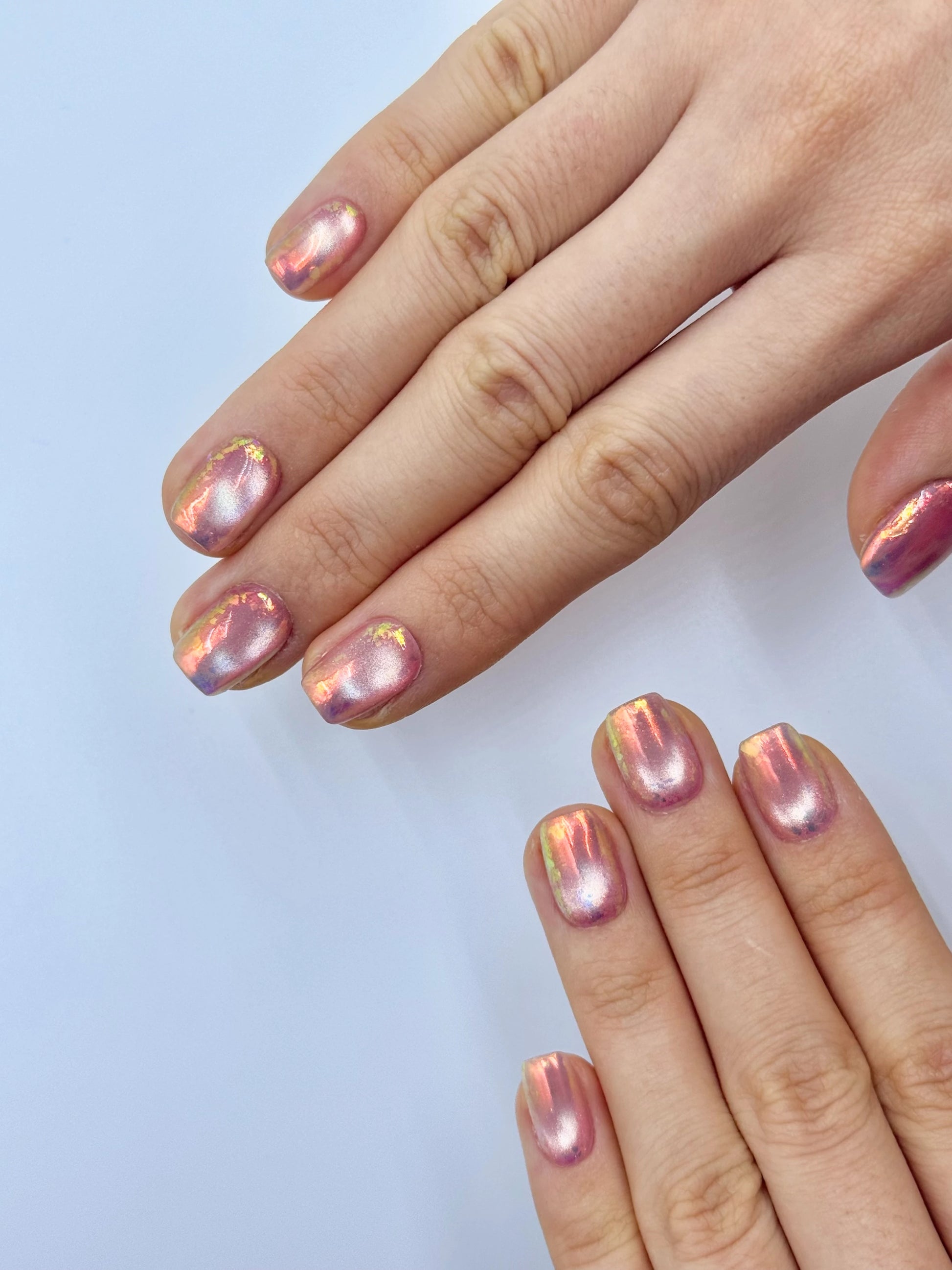 Soft Girl Glowy Pink Cat-Eye Iridescent Foil Chrome Short Square Press-On Nails for Small Nail Beds, Wet-Looking Reusable & Long-Lasting False Nail| Secure The Nails