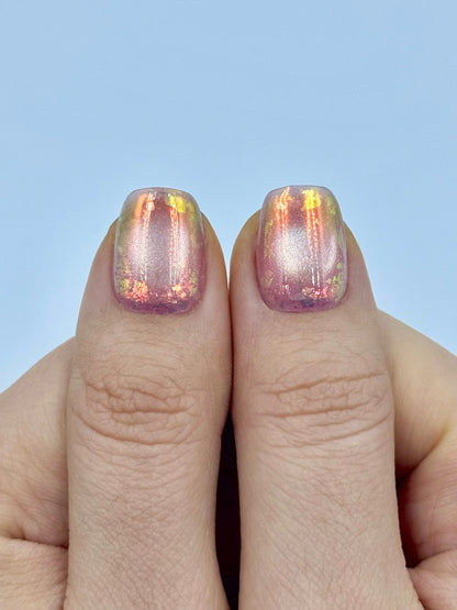 Glowy Soft Pink Cat-Eye Iridescent Holographic Foil Chrome Short Square Press-On Nails for Small Nail Beds, Wet-Looking Reusable & Long-Lasting False Nail| Secure The Nails
