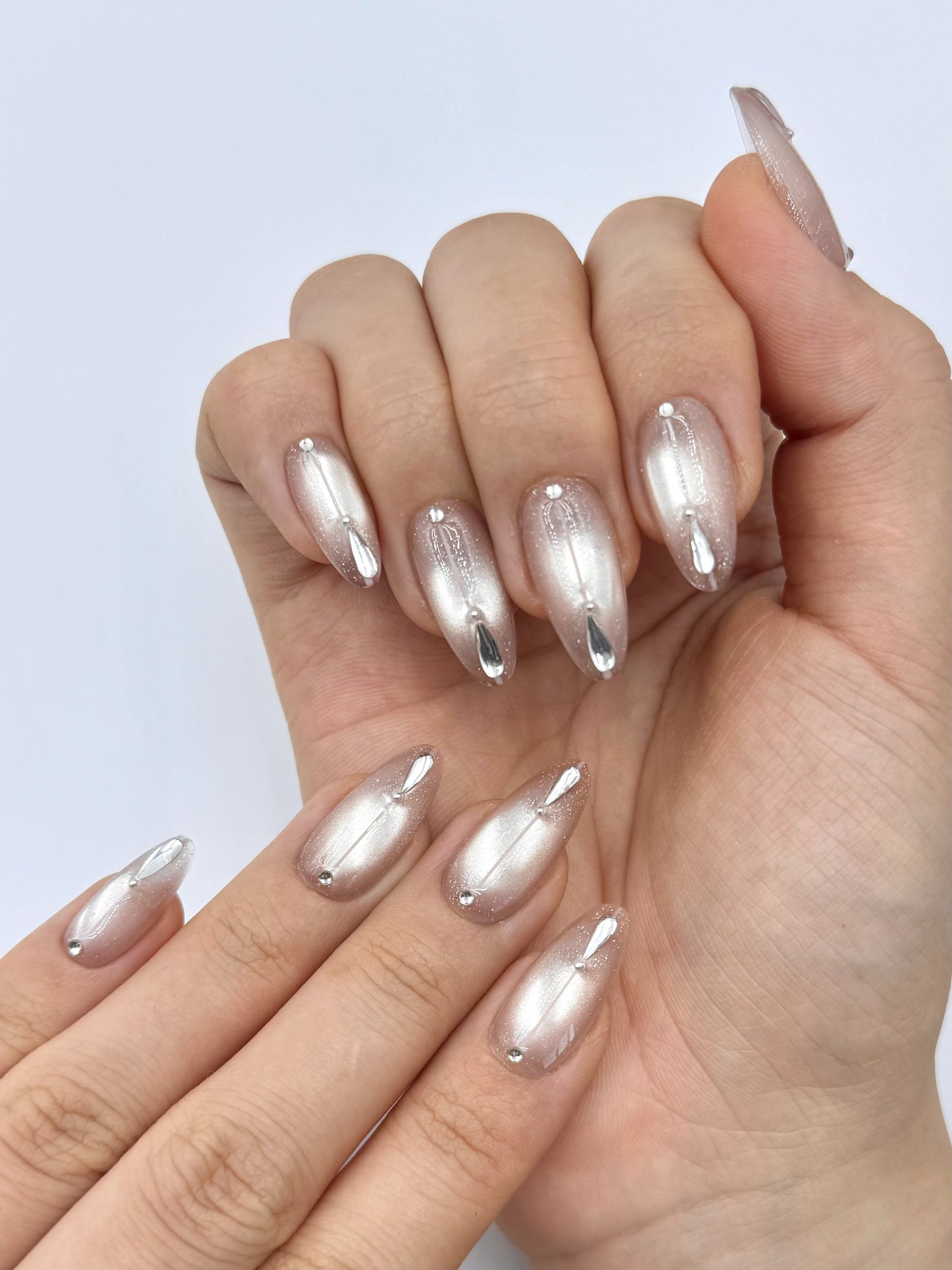 Elegant Glowy Nude Cat-Eye Crystal Jewelry Almond Press-On Nails, Handmade Long-Lasting Reusable False Nail, Princess Nail| Secure The Nails
