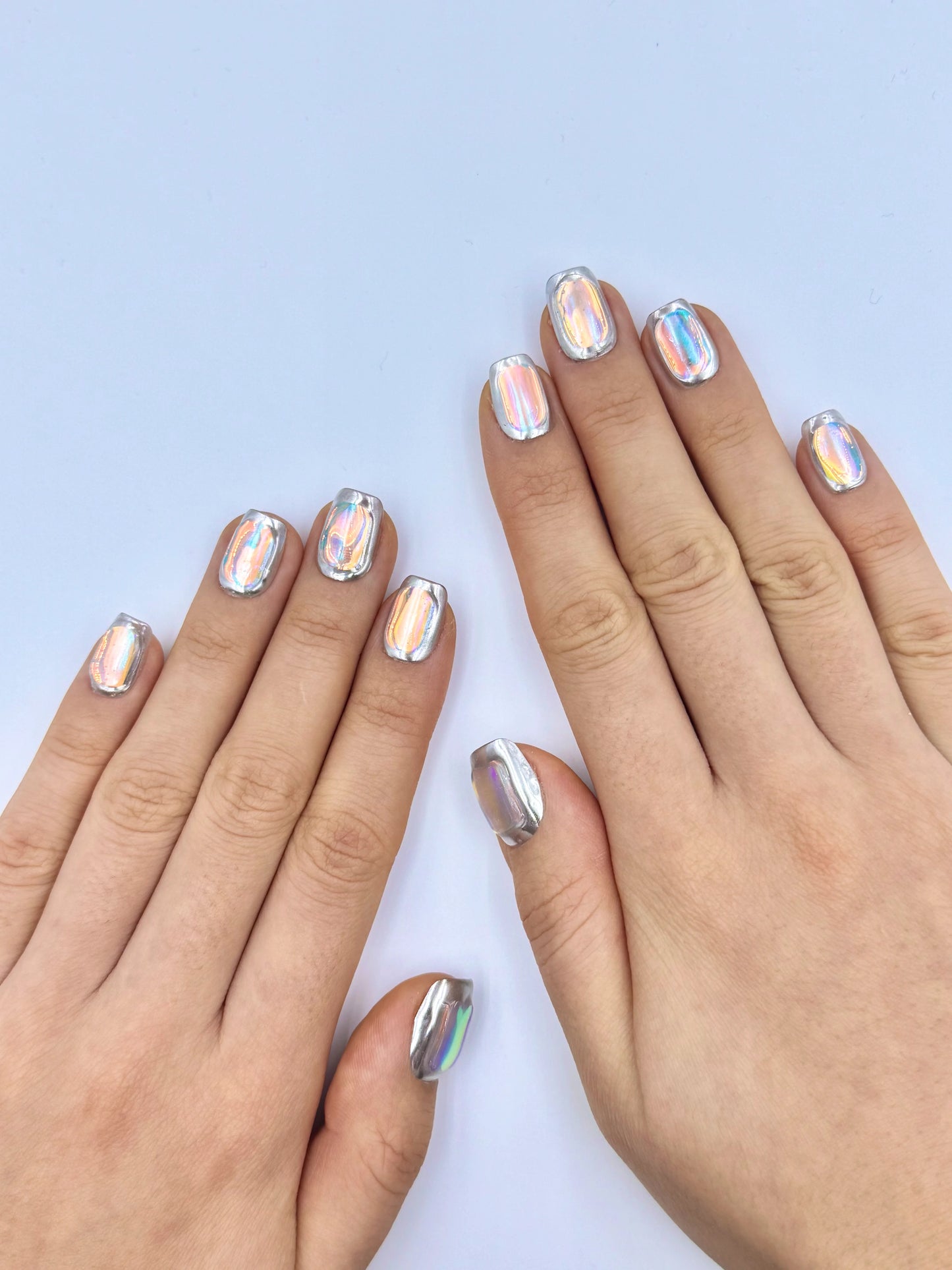 Unique Reflective Mirror Glass Iridescent Holographic Foil Press-On Nails, Color-Shifting Silver Chrome Short Square Reusable False Nail, 2026 Viral Nail Art Design | Secure The Nails