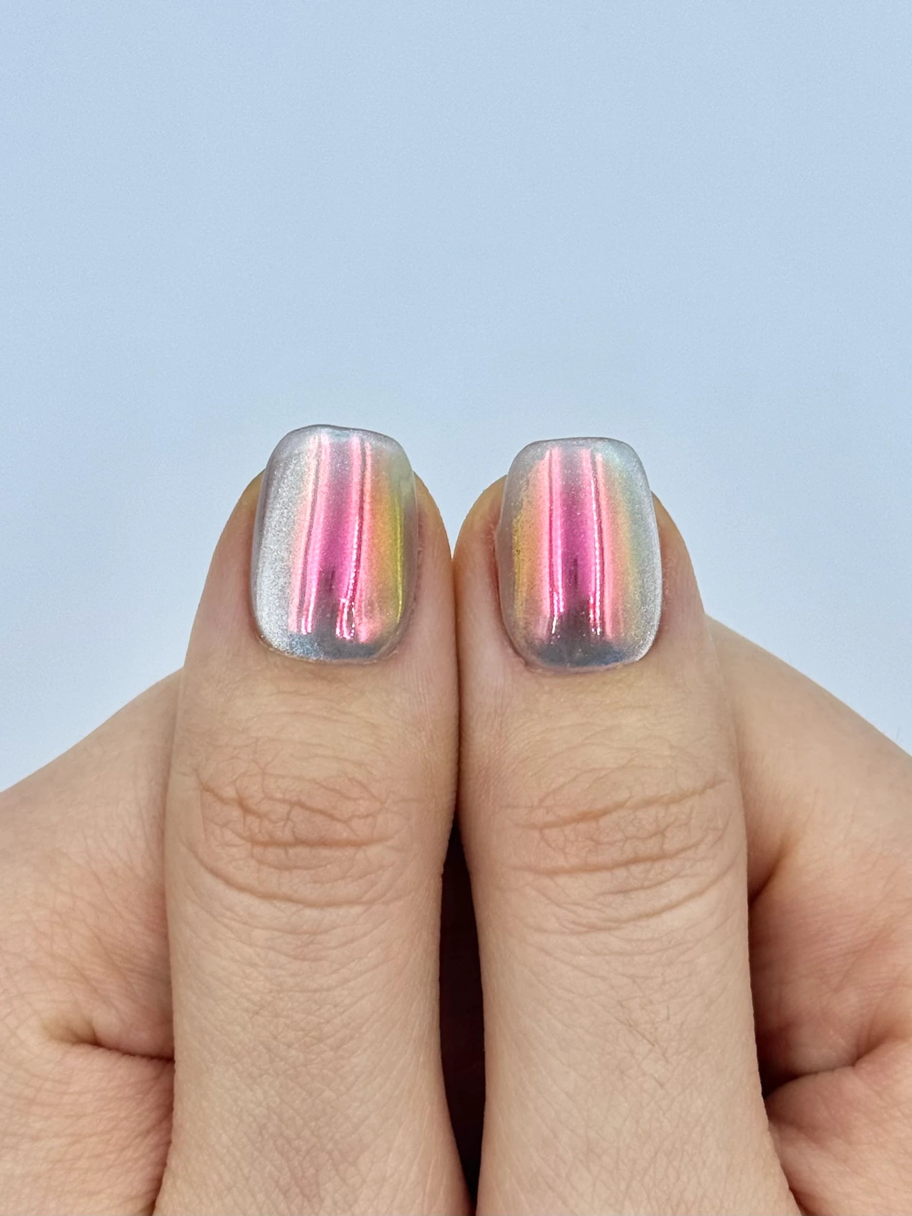 Iridescent Holographic Pink Chrome Silver Blue Cat-Eye Short Square Reusable Long-Lasting Press-On Nails, 2026 Unique Nail Art Trend | Secure The Nails Handmade False Nail Flakes