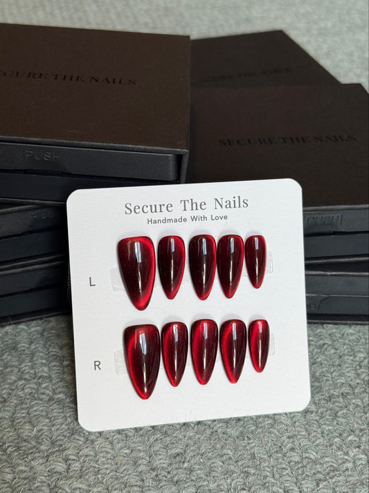 Red Ruby (Almond)