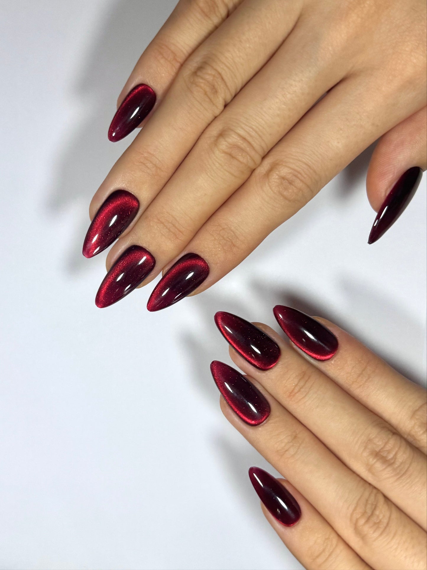 Red Ruby (Almond)