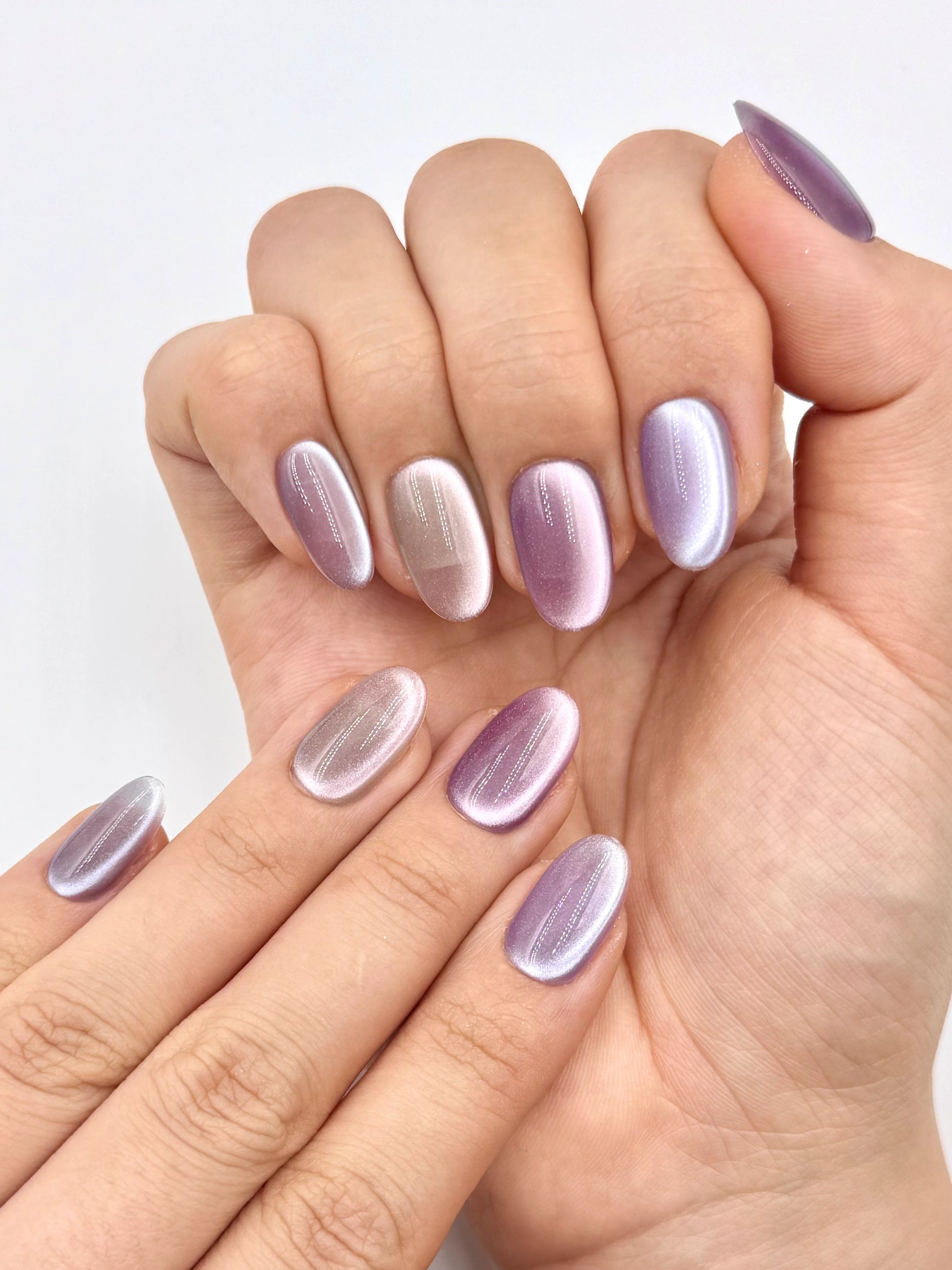 Glowy Muted Silver Purple Unique Cat-Eye Color Combo Oval Round Press-On Nails