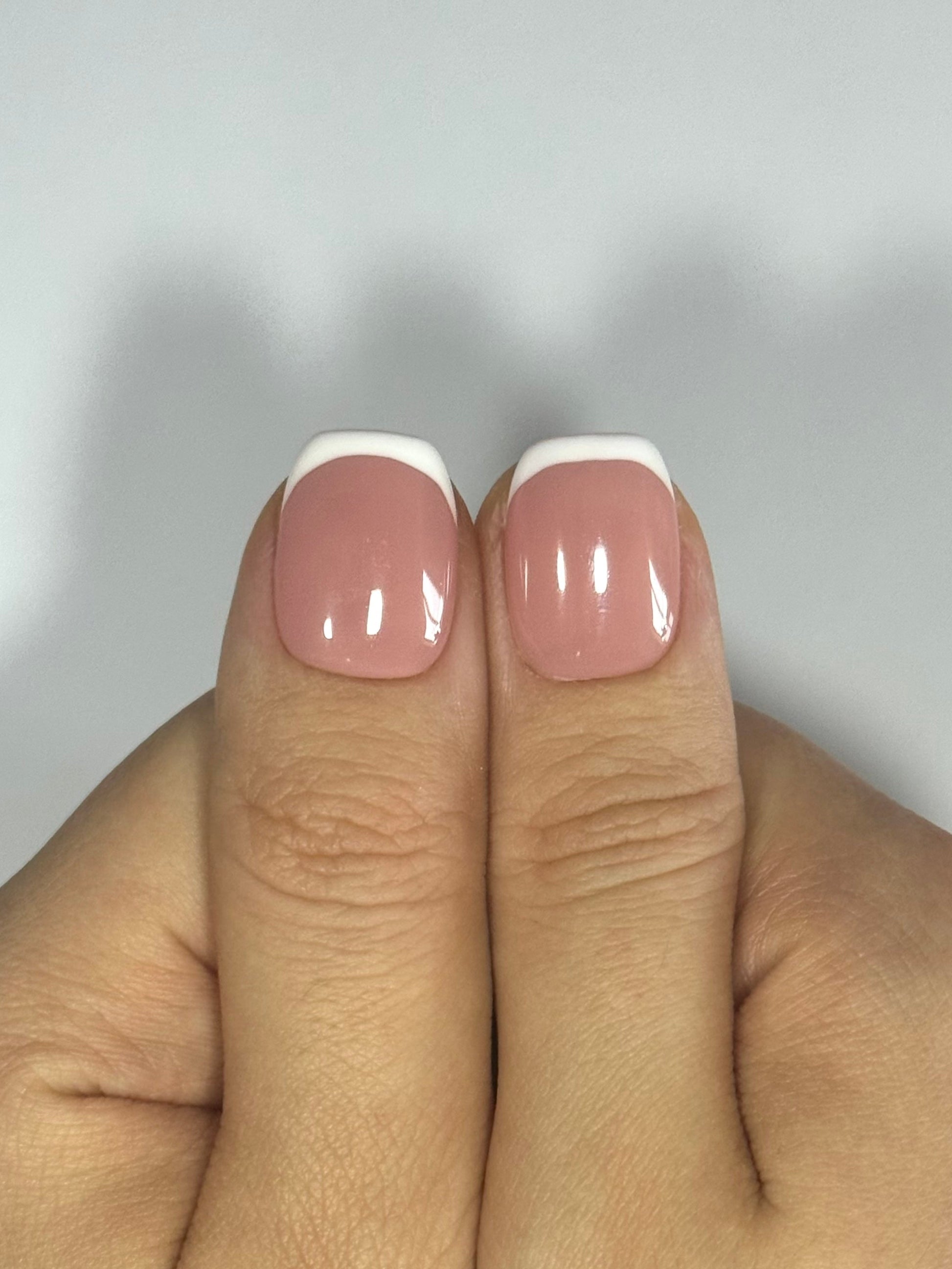 Secure The Nails Handmade Short Squoval Nude French Tip Press-on Nails, Look like salon nails, Long-lasting, Easy to apply