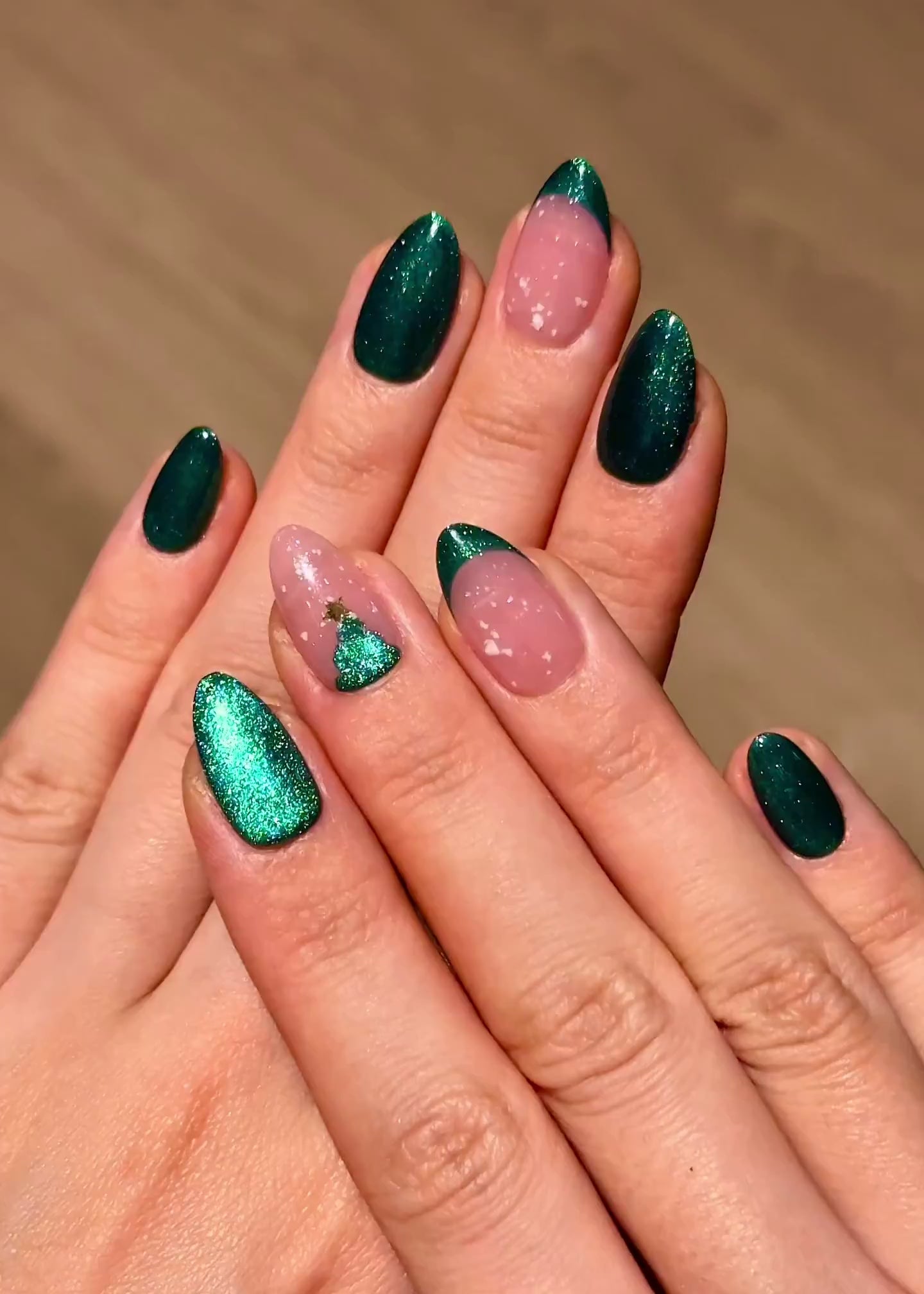 Emerald Deep Green Christmas Holiday Almond French Tip Reusable Press-On Nails with Tree Snow Star | Classy Elegant Winter Nail Art | Secure The Nails