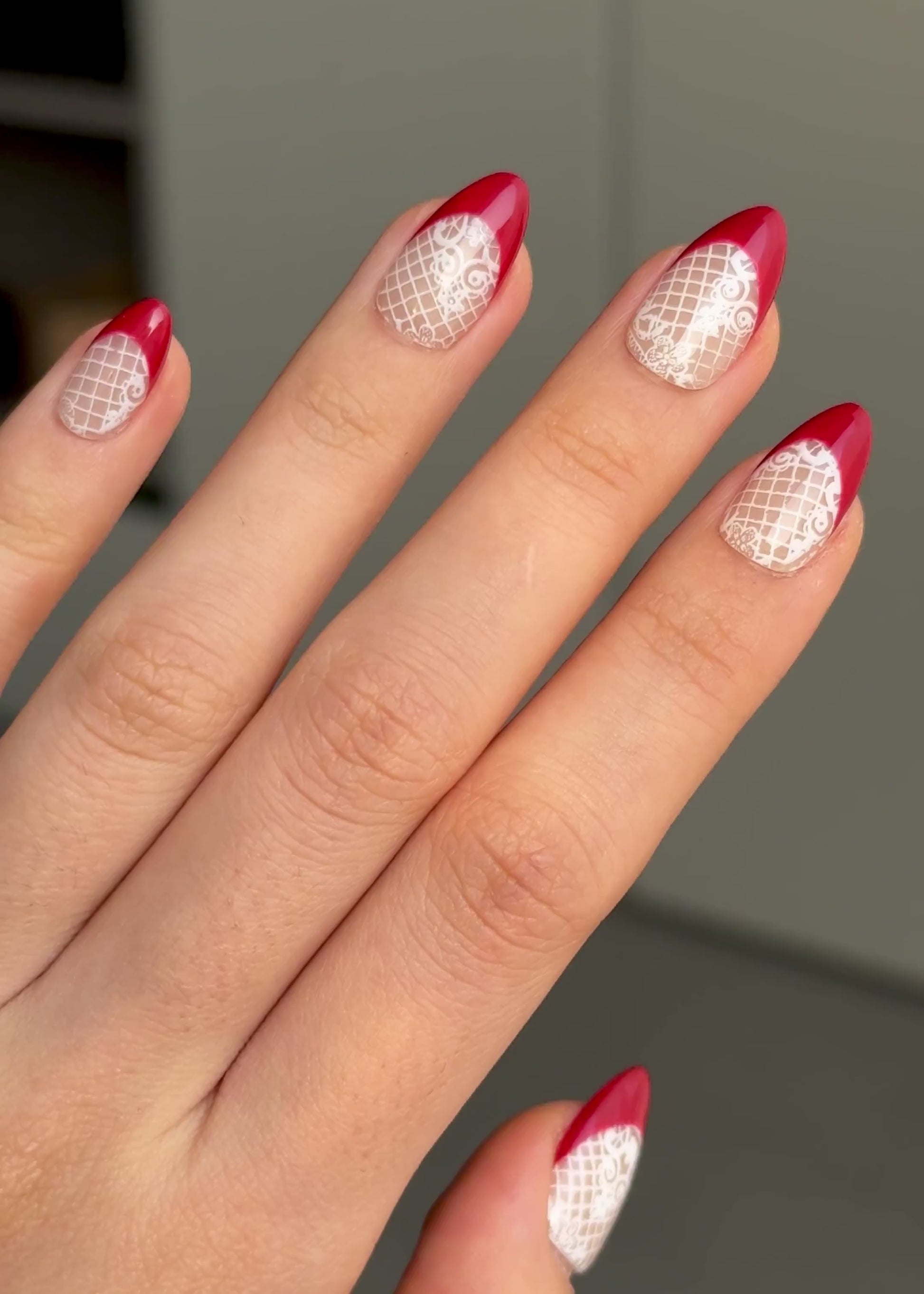 Unique Sexy Cute White Lace Red French Tip Short Almond Valentine's Press-On Nails, Reusable & Long-Lasting False Nails for Everyday Glam, 2026 Trendy Nail Design| Secure the Nails