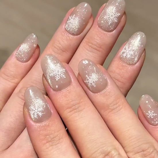 Round Oval Subtle Natural Beige Cat-Eye Christmas Holiday Winter Snowflake Reusable Press-On Nails, Classy Elegant Nail Art | Secure The Nails