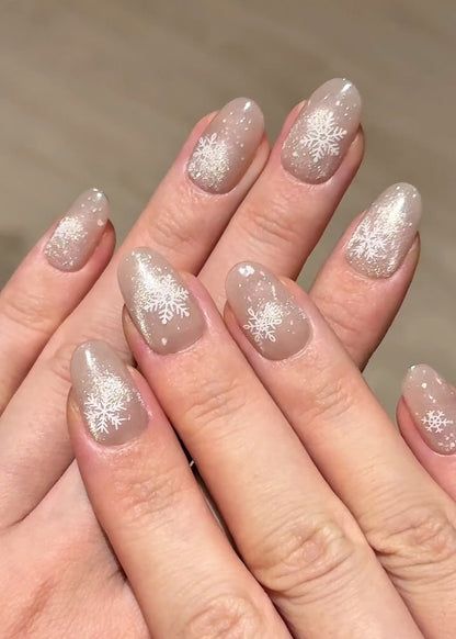 Round Oval Subtle Natural Beige Cat-Eye Christmas Holiday Winter Snowflake Reusable Press-On Nails, Classy Elegant Nail Art | Secure The Nails