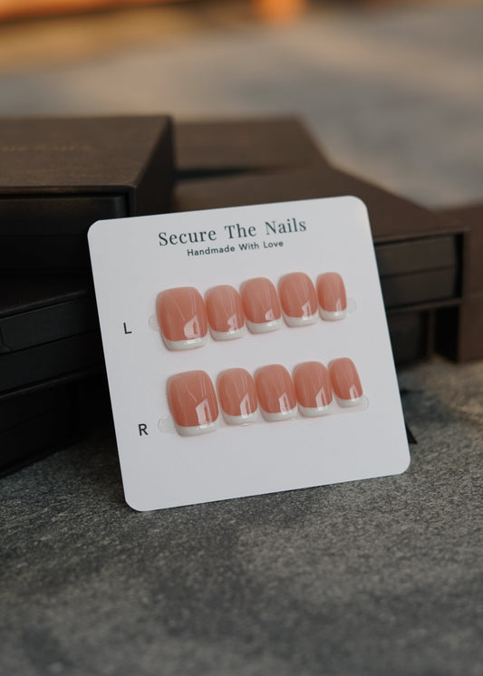 Short Square French Tip Press-on Nails, Thick and Strong, Easy to apply, Salon-quality, Long-lasting | Secure The Nails